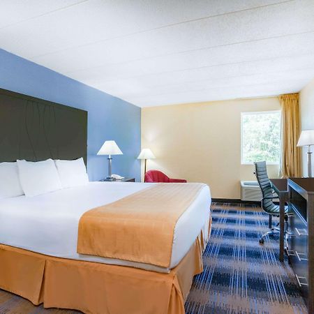 Days Inn By Wyndham Wilkes Barre Dış mekan fotoğraf