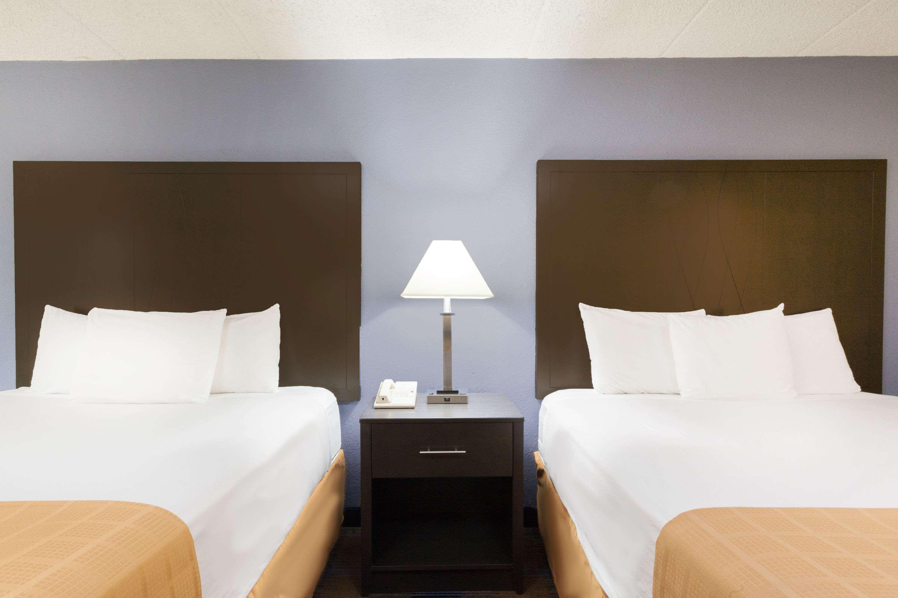Days Inn By Wyndham Wilkes Barre Dış mekan fotoğraf