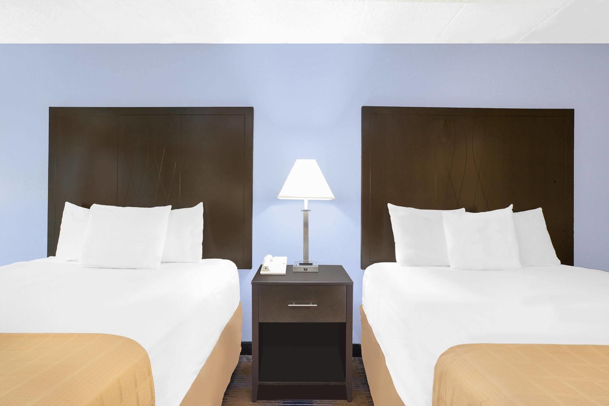 Days Inn By Wyndham Wilkes Barre Dış mekan fotoğraf